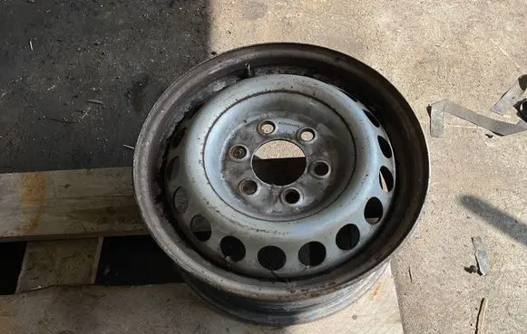 Mercedes-Benz Sprinter W906 R16 steel rim A0014014802