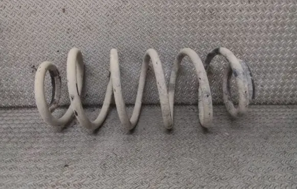Toyota Yaris Rear coil spring
