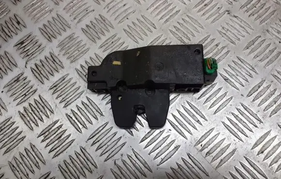 Peugeot 407 Tailgate exterior lock 9653208080