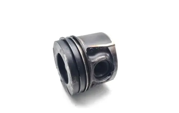 Opel Astra J Piston B16DTL 0687776302