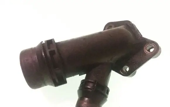 BMW 5 E39 Engine coolant pipe/hose 11122247744