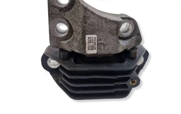 Jeep Renegade Engine mount bracket 00519997550