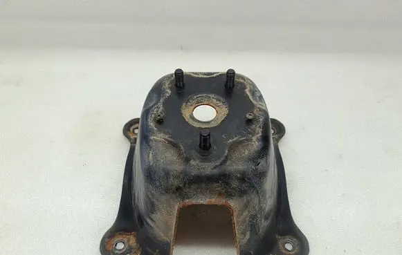 Suzuki Grand Vitara II Spare wheel mounting bracket 