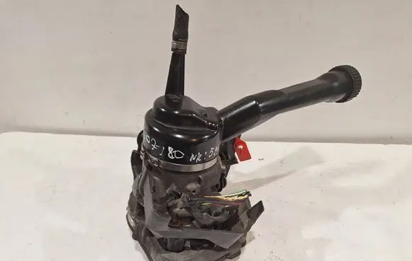 Peugeot 308 Power steering pump 9686207180