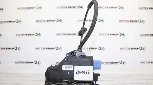 Volkswagen Golf Plus Rear door lock 7L0839016