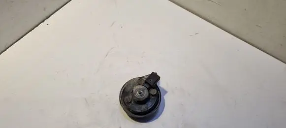 Audi A4 S4 B7 8E 8H Horn signal 8E0951221