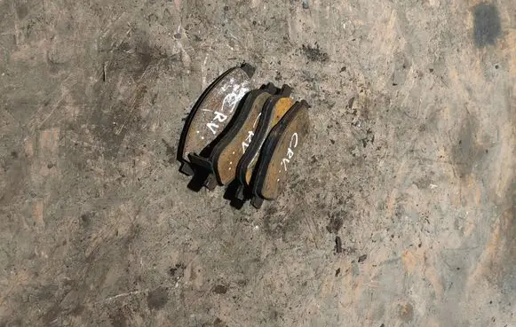 Honda CR-V Front brake caliper 