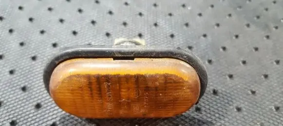 Renault Kangoo I Front fender indicator light