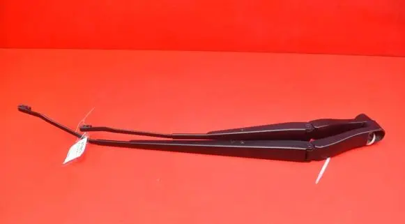 Opel Insignia A Front wiper blade arm 13471434
