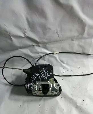 Mercedes-Benz SLK R171 Front door lock 