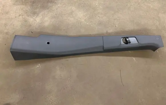 Mercedes-Benz Sprinter W907 W910 (A) pillar trim A9076903200 9076903200 A9106901800