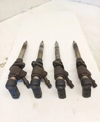 Volvo V50 Fuel injector 9647247280