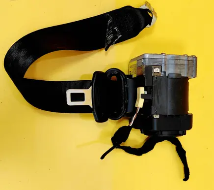 Audi A3 S3 8L Rear seatbelt 60386