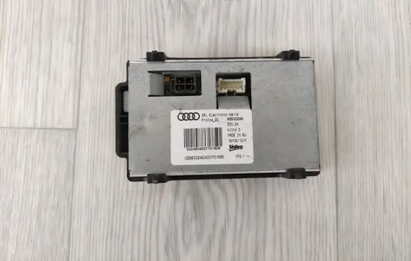 Audi A4 S4 B8 8K Light module LCM 89500248