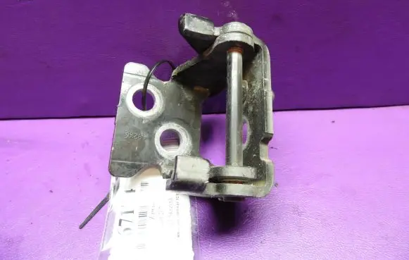 Mercedes-Benz E C207 W207 Front door lower hinge 