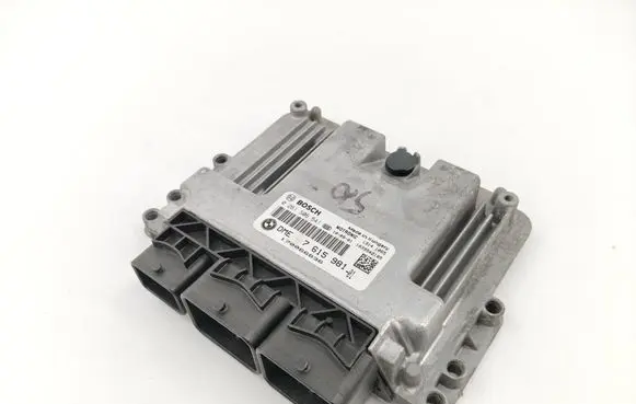 Mini One - Cooper Clubman R55 Engine control unit/module ECU 7615981 0261S06541