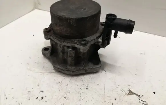 Renault Laguna II Vacuum pump 8200072985