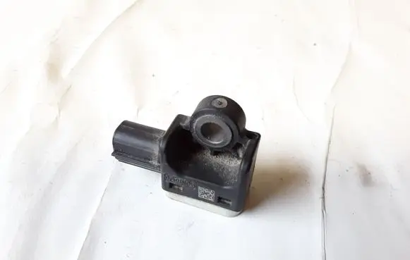 Ford Mondeo MK IV Airbag deployment crash/impact sensor 8V4T14B006AA 111201402