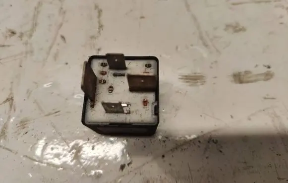 Audi A4 S4 B5 8D Other relay 899511000