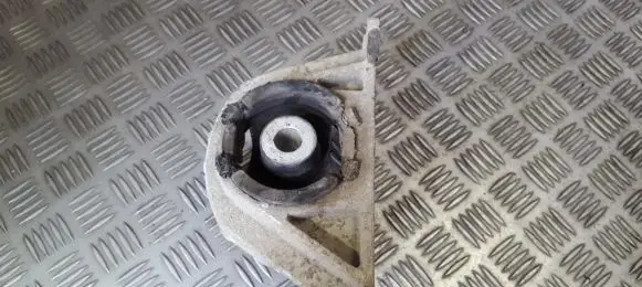 Fiat Doblo Engine mount bracket A236