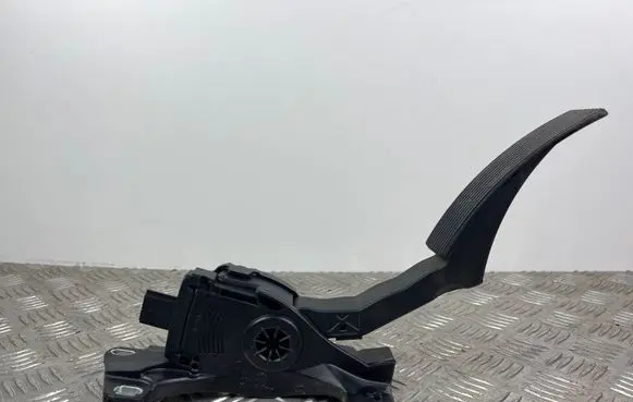 Jeep Grand Cherokee Accelerator throttle pedal 52124785AE