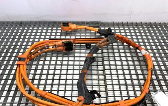 BMW 5 G30 G31 G38 High voltage cable 6823637