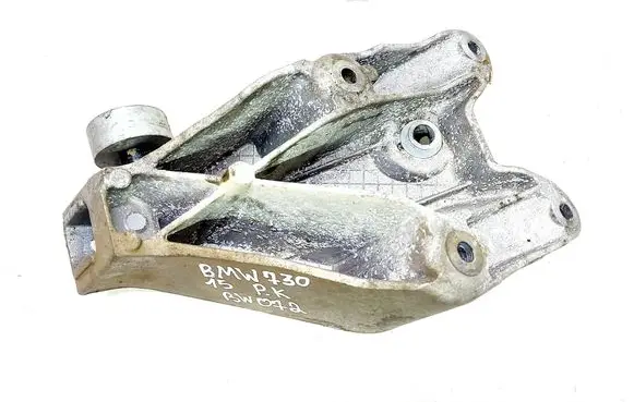 BMW 7 F01 F02 F03 F04 Engine mounting bracket 22116781227 6781227