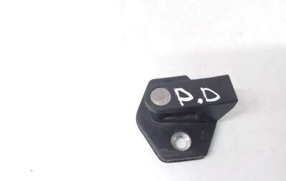 BMW 7 E38 Front door lock loop/hook striker 8150084