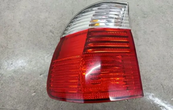 BMW 5 E39 Rear/tail lights 6902531VALEO