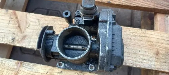 Seat Ibiza II (6k) Throttle valve