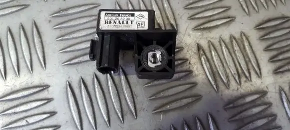 Renault Scenic II - Grand scenic II Airbag deployment crash/impact sensor 601298200 8200236286C