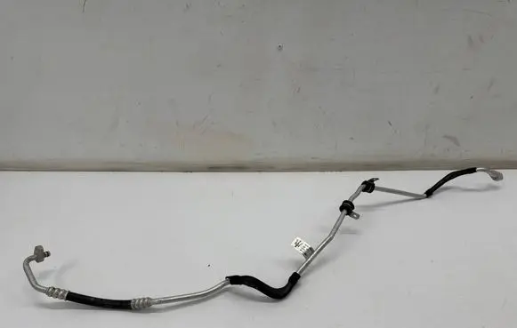 Air conditioning (A/C) pipe/hose