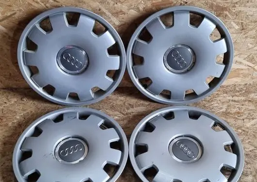 Audi A4 S4 B7 8E 8H R16 wheel hub/cap/trim 4B0601147D