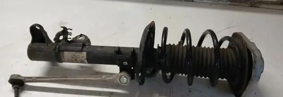 Mercedes-Benz E W212 Front shock absorber/damper A2123201138