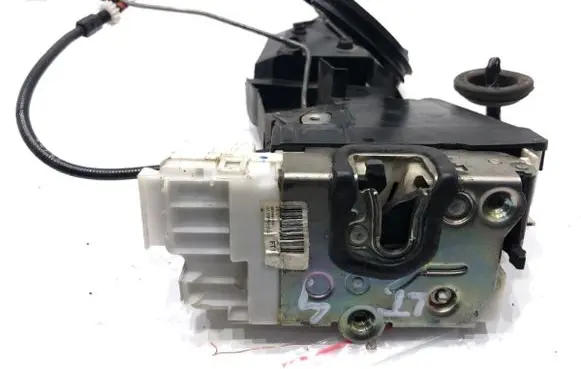 Mercedes-Benz B W245 Rear door lock 1697302135