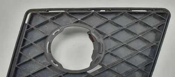 Mercedes-Benz GLK (X204) Front fog light trim/grill A2048853723