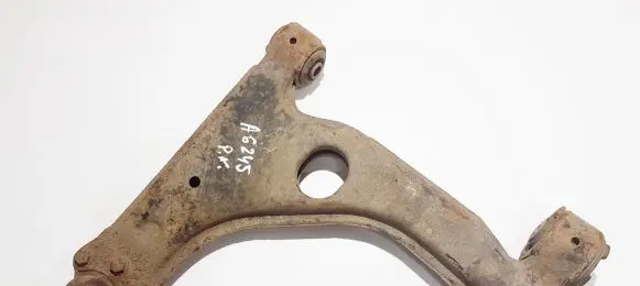 Opel Astra G Front lower control arm/wishbone 90498740