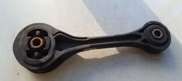 Subaru Forester SG Engine mount bracket 1f6c0402