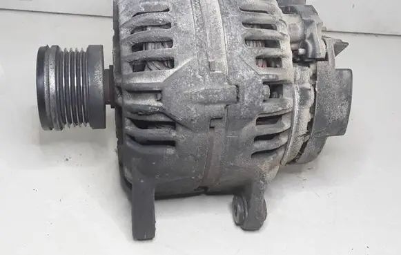 Renault Megane II Generator/alternator 8200122976 0124525028