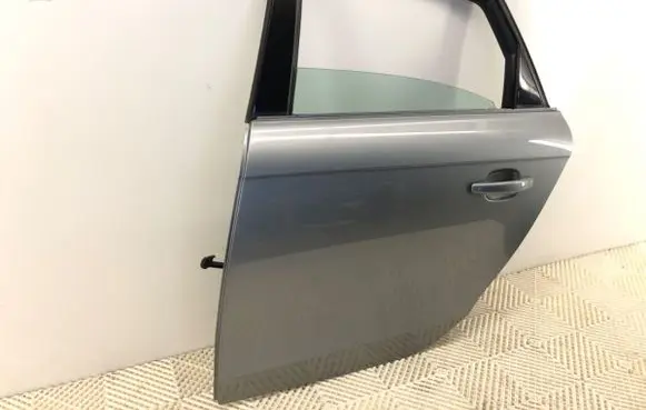 Rear door
