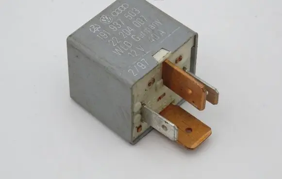 Volkswagen Golf III Other relay 191937503