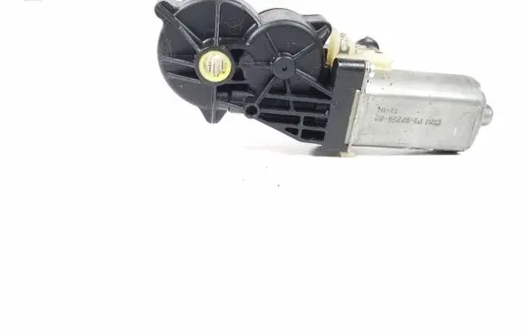 Mercedes-Benz E W212 Seat adjustment motor 0390203325