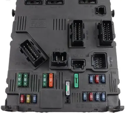 Peugeot 206 Fuse module 9652474880 S118085120C BSIE03