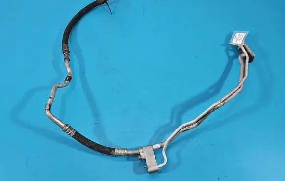 BMW X5 E70 Air conditioning (A/C) pipe/hose 9187635 IMPRK1568501