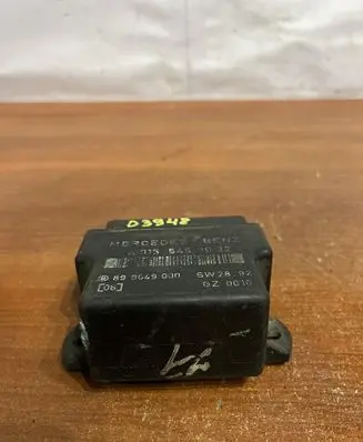 Mercedes-Benz S W140 Glow plug pre-heat relay 0155453032 D3948