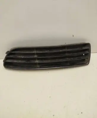 Audi A4 S4 B5 8D Front bumper lower grill 8D0807346B