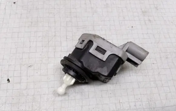 Opel Astra G Headlight level adjustment motor 90590665