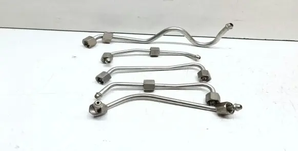 BMW 3 E92 E93 Fuel injector supply line/pipe 