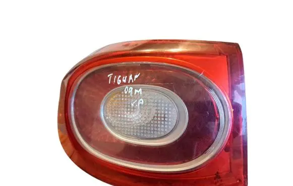 Volkswagen Tiguan Rear/tail lights 5N0945095H
