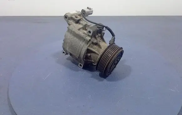 Toyota Corolla E110 Air conditioning (A/C) compressor (pump) 4472206361